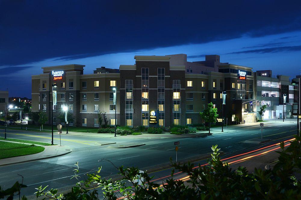 Fairfield Inn & Suites By Marriott Wichita Downtown Extérieur photo