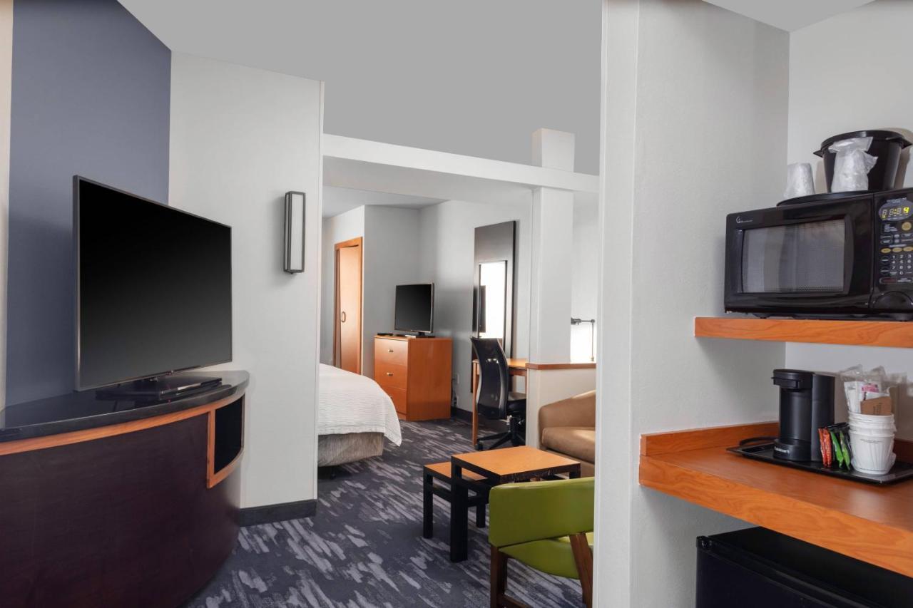 Fairfield Inn & Suites By Marriott Wichita Downtown Extérieur photo