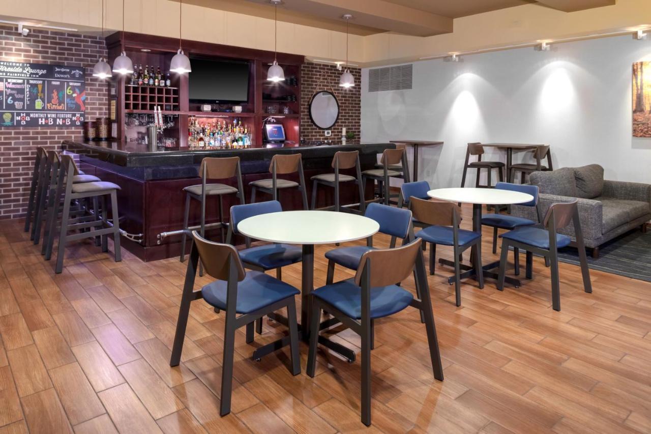 Fairfield Inn & Suites By Marriott Wichita Downtown Extérieur photo
