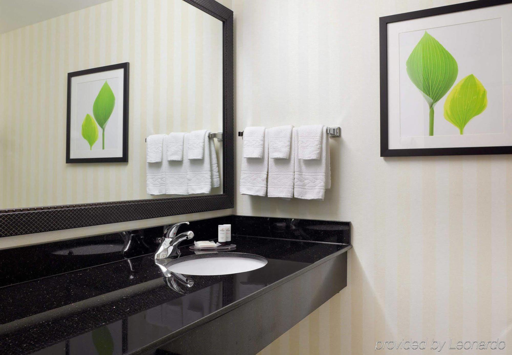 Fairfield Inn & Suites By Marriott Wichita Downtown Chambre photo