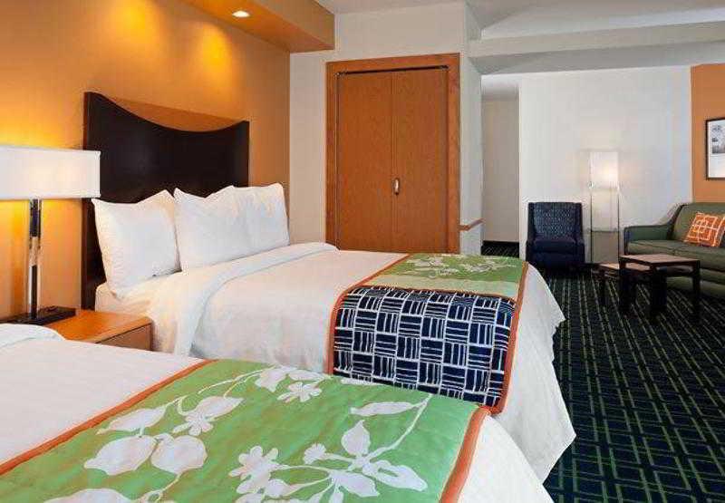 Fairfield Inn & Suites By Marriott Wichita Downtown Chambre photo
